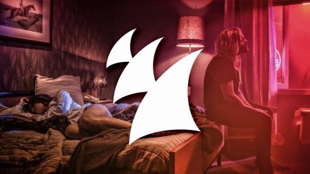 Armin van Buuren feat. Conrad Sewell – Sex, Love & Water