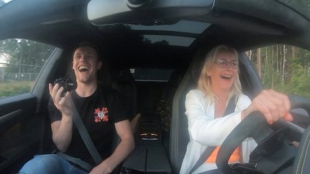 Enzo Knol – Mijn Moeder Krijgt Bijna Botsing Met Mijn Lamborghini!! – Vlog #2145