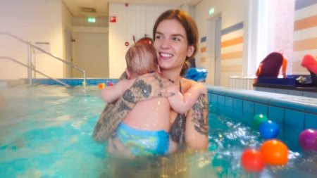 OnneDi – Babyzwemmen Met Mijn Nichtje – Weekvlog 105