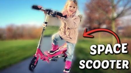 De Bellinga’s – Spelen Met Haar Nieuwe Space Scooter ? #1620