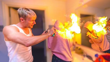 Enzo Knol – Brandalarm Gaat Af In Huis ? Paniek!! #2413