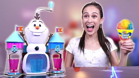 MeisjeDjamila – Zelf Slushies Maken Met Deze Gekke Frozen IJsmachine!
