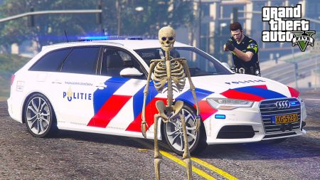 Royalistiq – Nederlandse Politie vs Skelet! 💀 – GTA 5 Politie En Boefje