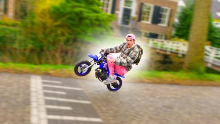 Enzo Knol – De Minibike Is Gemaakt, Meteen Langste Wheelie Ooit! #2775