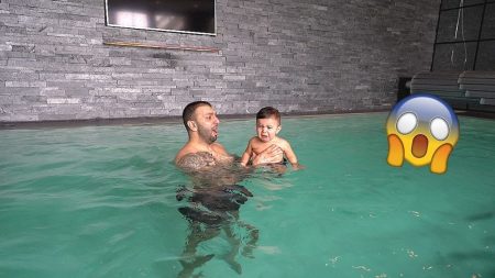 Familie Lakap – Voor Het Eerst Babyzwemmen Met Miaz 💦 *Hij Durft Niet* #533