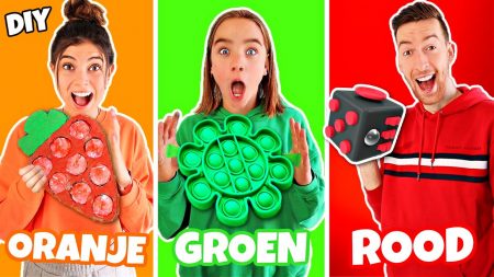 Celine & Michiel – DIY Fidget Toys Maken In 1 Kleur Challenge! #303