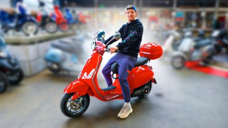 Enzo Knol – Mijn Nieuwe Scooter Ophalen! #2881